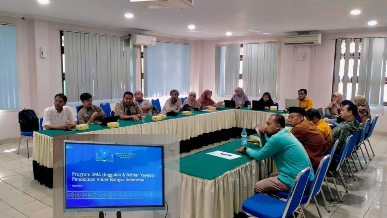 PENJAJAKAN IMPLEMENTASI KURIKULUM INTERNATIONAL BACCALAUREATE (IB) DI MAN INSAN CENDEKIA SERPONG