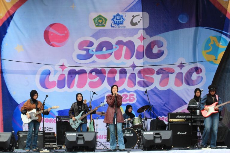 SEMANGAT YANG TAK PADAM DI ATMOSFER INSAN CENDEKIA: SONIC LINGUISTIC 2025 HARI KEDUA!