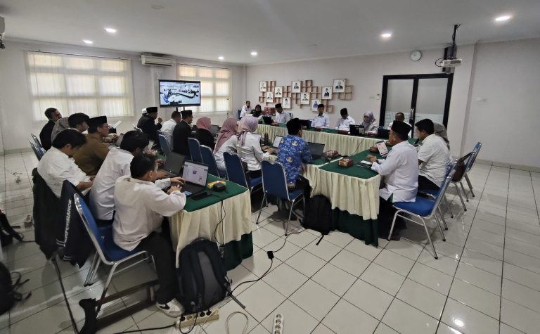 BENCHMARKING PROGRAM SEKOLAH RAKYAT KEMENSOS DI MAN INSAN CENDEKIA SERPONG