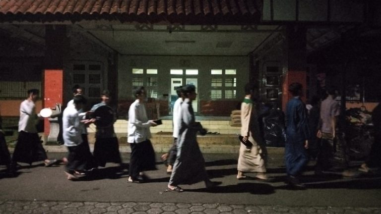 GEMA TAKBIR DI KAMPUS MAN INSAN CENDEKIA SERPONG