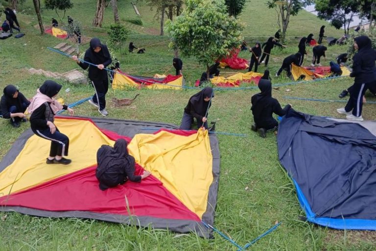 LDK SISWA KELAS XI MAN ICS