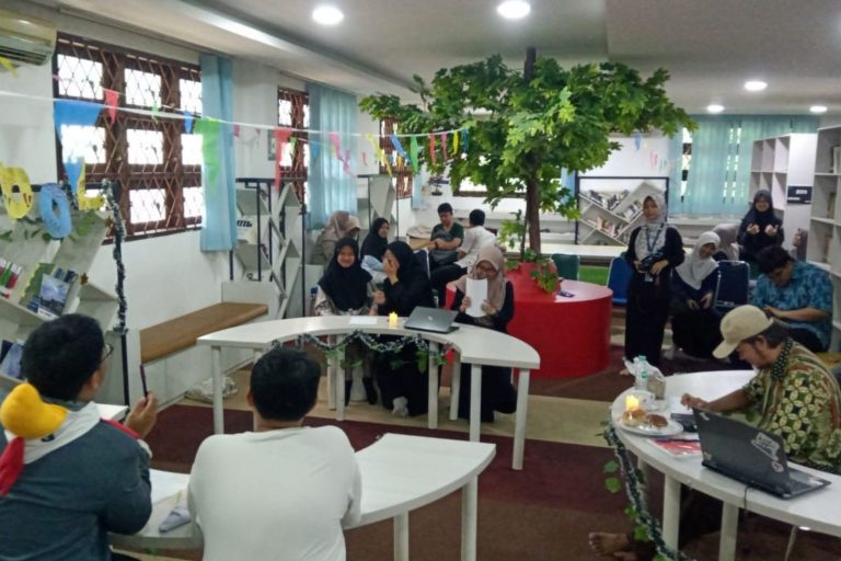 BEDAH BUKU BERSAMA PERPUSTAKAAN MAN IC SERPONG