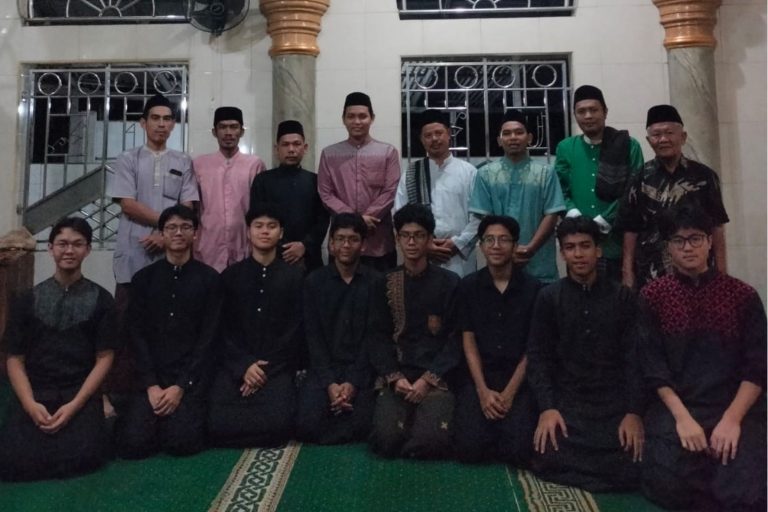 SERUNYA TARLING (TARAWIH KELILING)